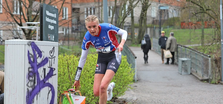 Hanna Lundberg var snabbast på landslagstest i sprint på fredagskvällen.